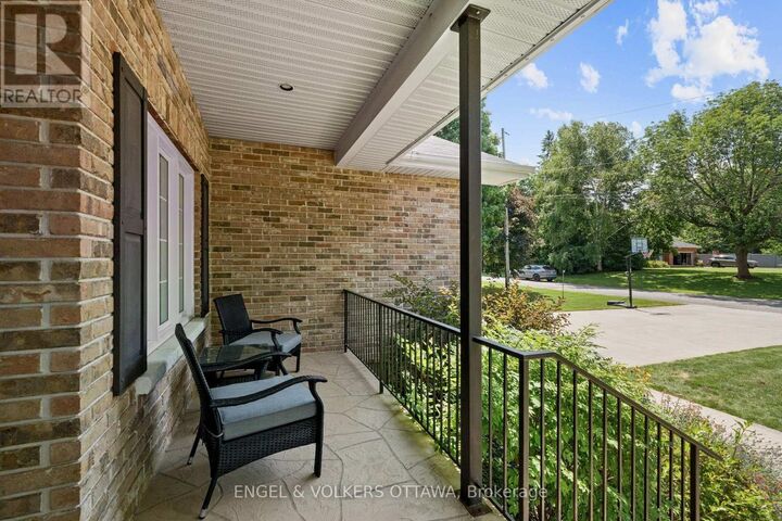 Property Photo: 876 Center Street ON K0A 1G0