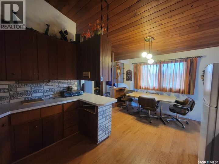Property Photo:  509 3rd Street E  SK S0K 4W0 