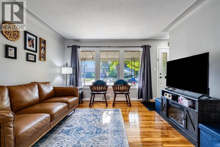 Property Photo:  3260 Everts Avenue  ON N9E 2V8 