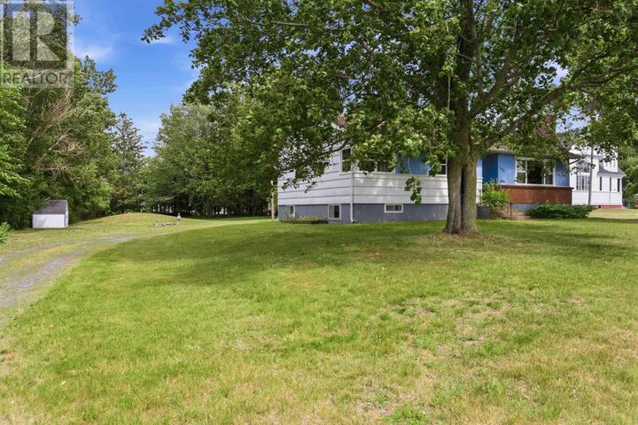 1022 Middle Dyke Rd — photo 1