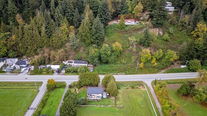 Property Photo:  47165 Yale Road  BC V2P 7M9 