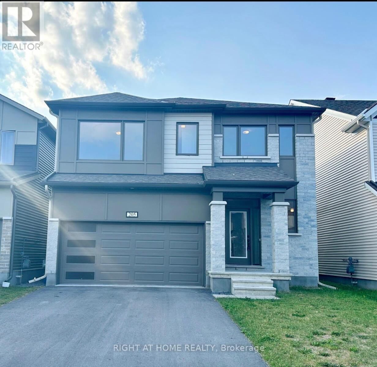 Property Photo:  205 Yearling Circle  ON K0A 2Z0 