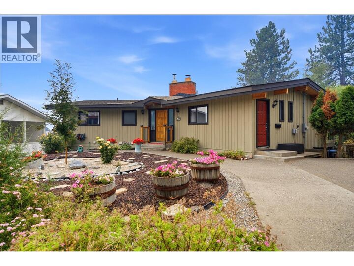 Property Photo: 2402 Reid Avenue BC V1K 1H6