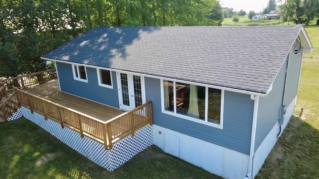Property Photo: 115 Teal Street MB R0M 1P0