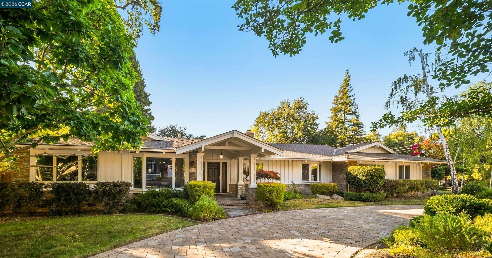 Property Photo: 250 La Serena Ave CA 94507