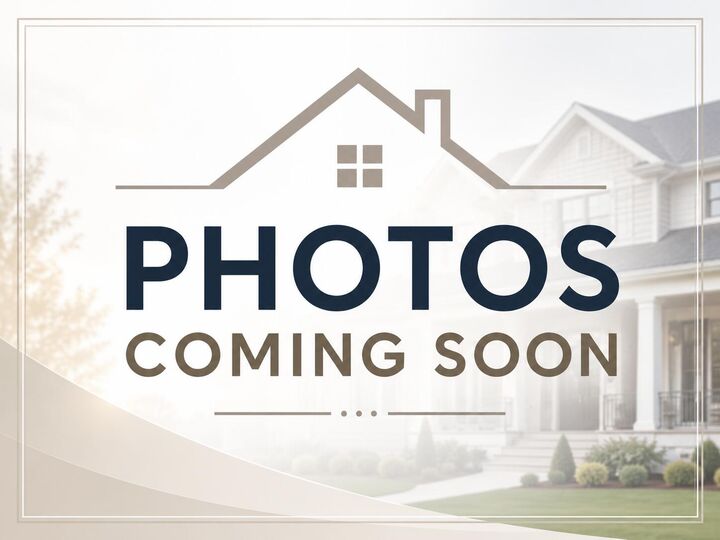 Property Photo:  300 Loveland Circle  FL 32526 