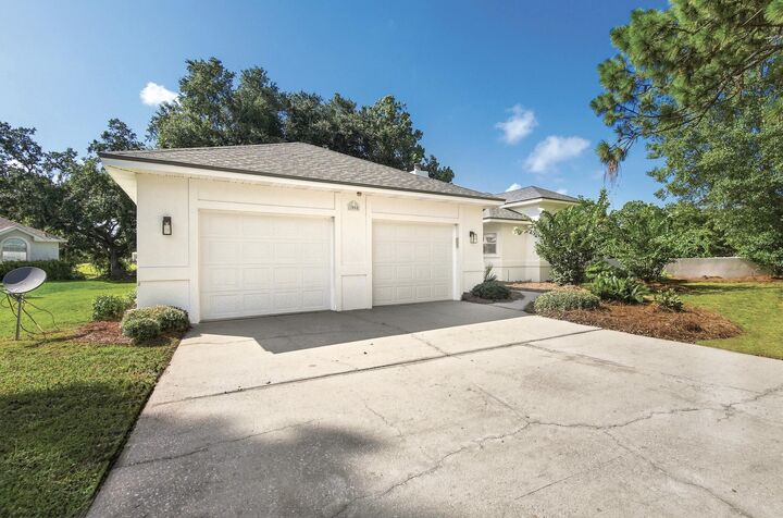 Property Photo:  1005 Shalimar Point Drive  FL 32579 