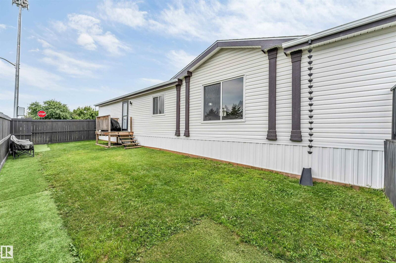 Property Photo:  3400 Lakeview Point NW  AB T5S 2R8 