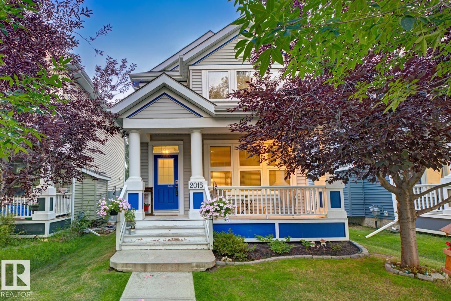 Property Photo:  2015 74 Street SW  AB T6X 0V7 