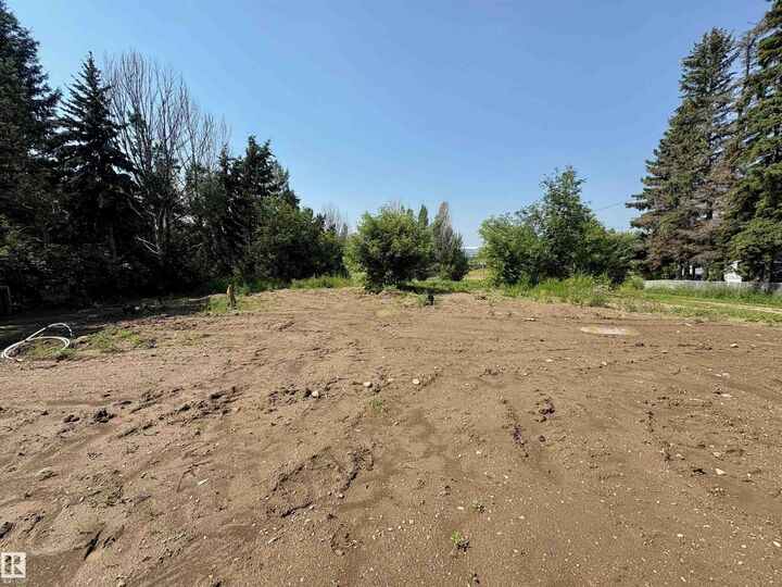 Property Photo:  3403 & 3404 1st Street  AB T0A 2K0 