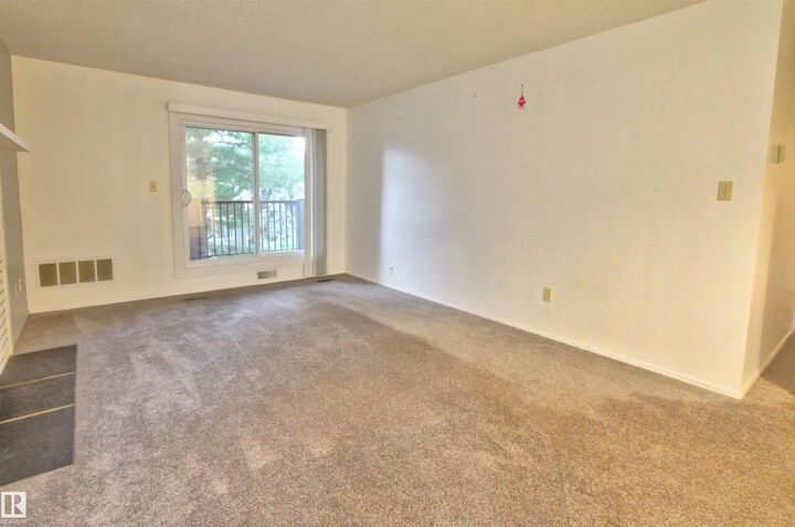Property Photo:  47 Akins Drive 302  AB T8N 3M6 