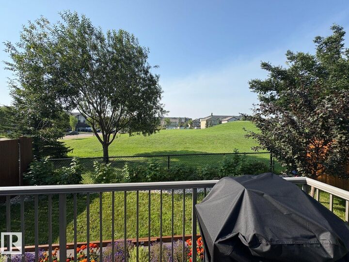 Property Photo: 73 Meadowview Landing AB T7X 0N8