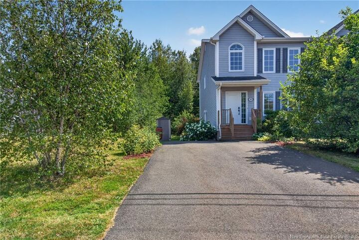 Property Photo:  105 Rue Des érables  NB E1A 7M7 