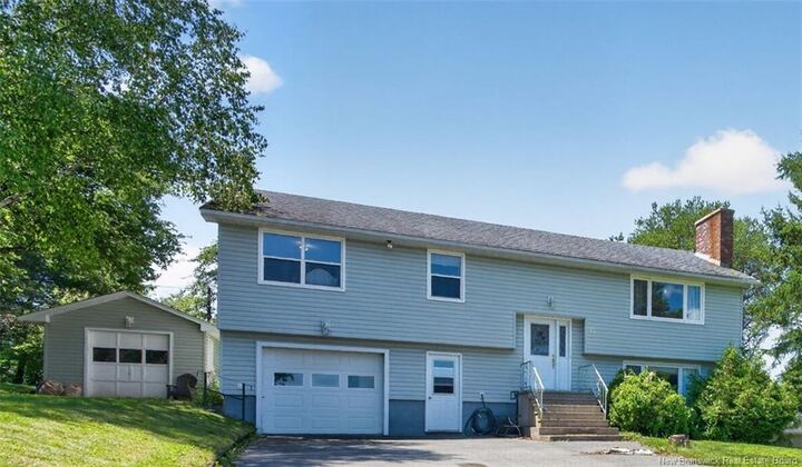 22 Vaughan Drive — photo 1