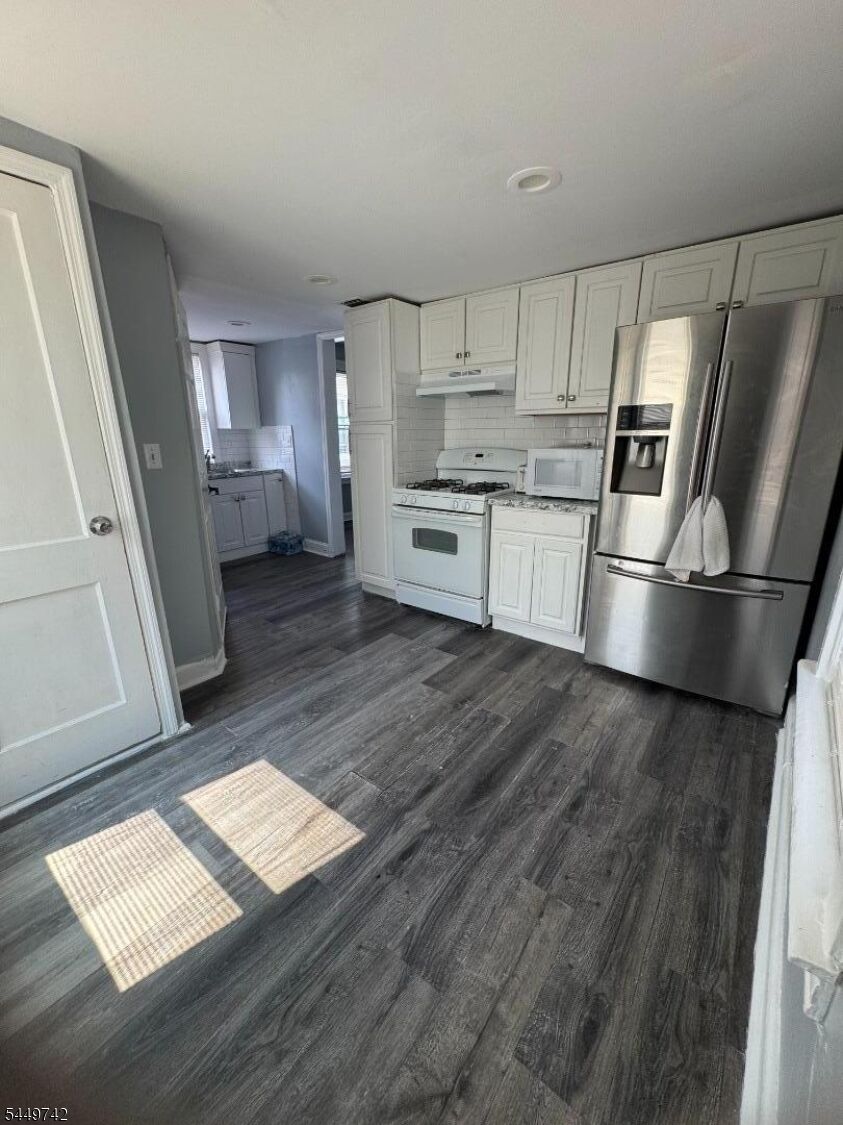Property Photo:  72 Charles St  NJ 07008 