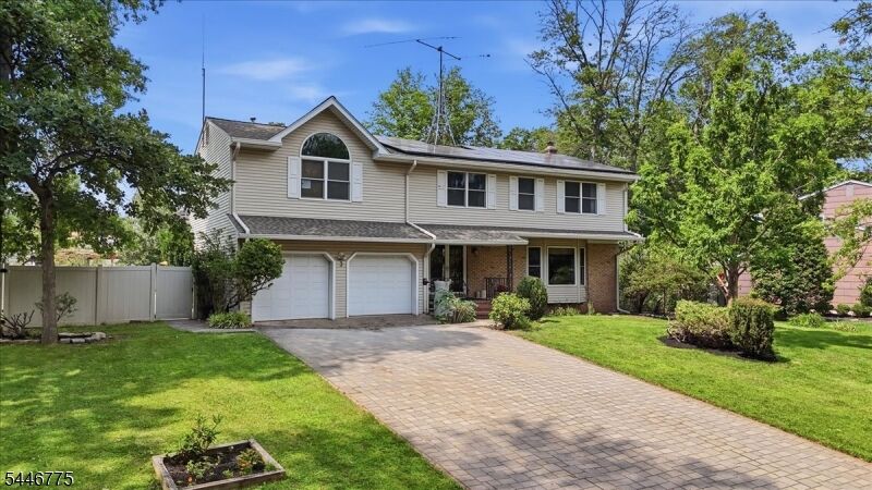 Property Photo:  3 Winterberry Cir  NJ 08854 