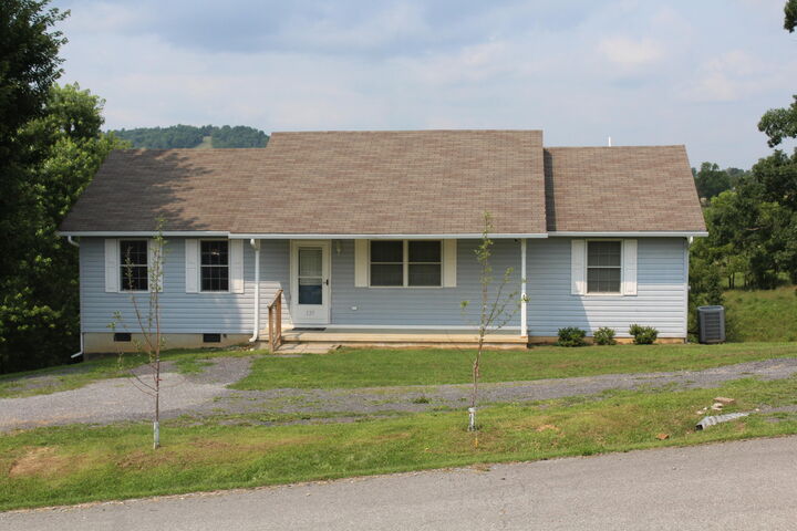 Property Photo:  137 Glenda Ln  WV 24901 