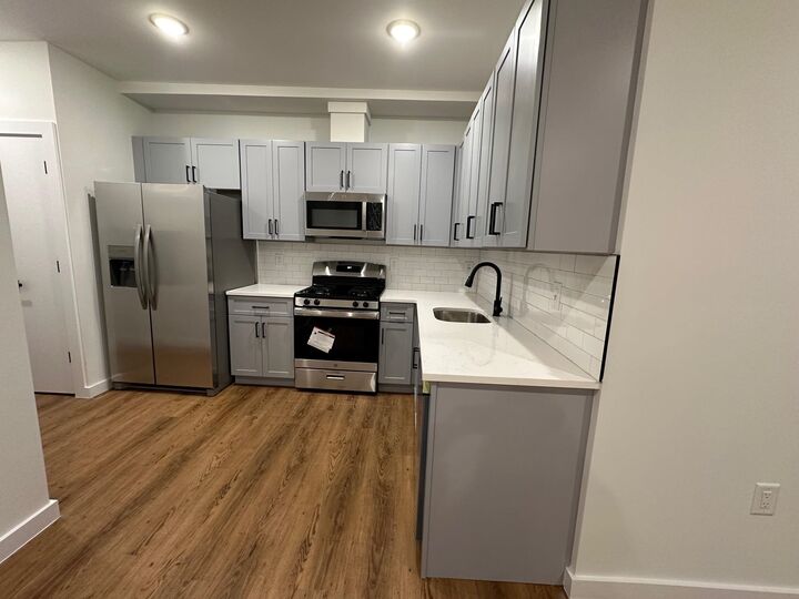 Property Photo: 224 Garfield Ave 2B NJ 07305