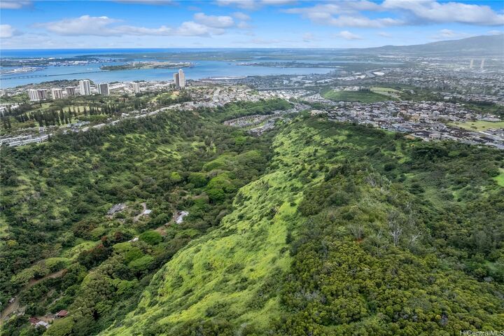 Property Photo: 98-673 Kilinoe Street HI 96701
