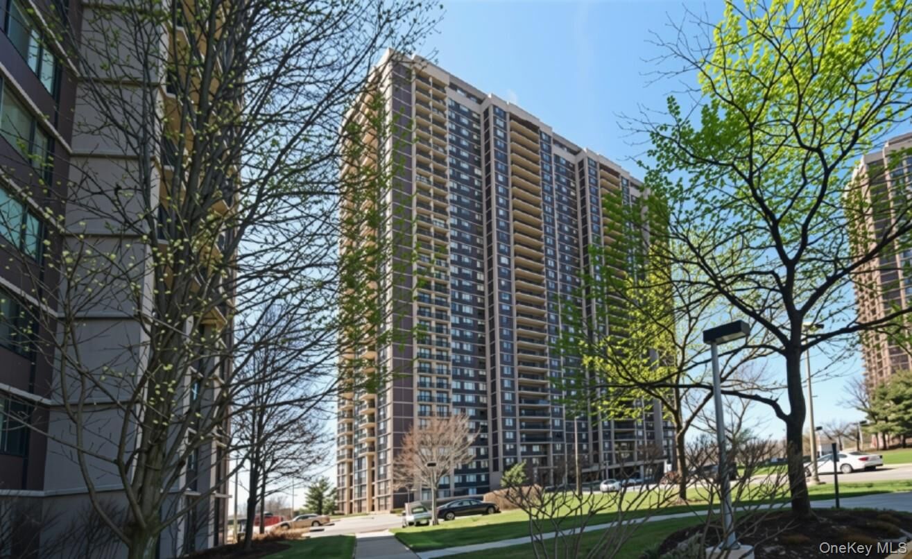 Property Photo:  27010 Grand Central Parkway 4J  NY 11005 
