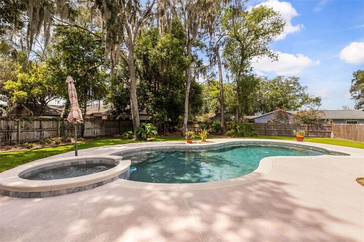 Property Photo:  260 Queensberry Court  FL 32779 