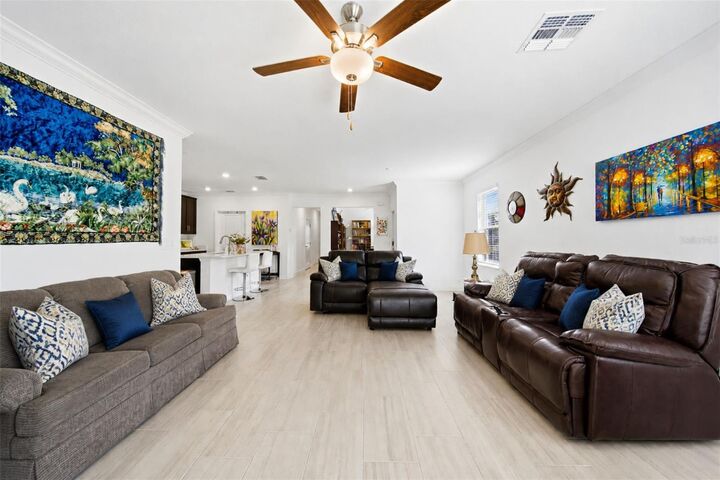 Property Photo:  10834 Gable Dig Loop  FL 33576 
