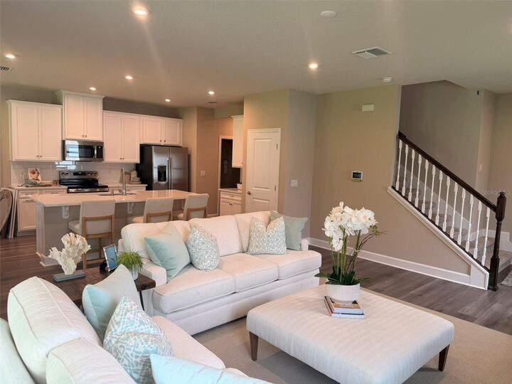 Property Photo: 1291 Ribbon Place FL 32164