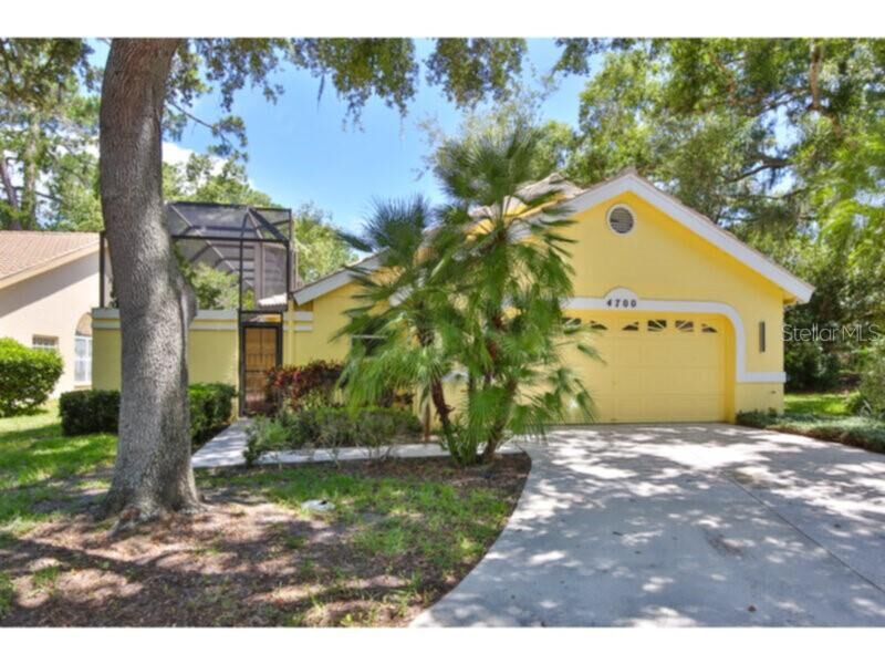Property Photo:  4700 Tivoli Avenue  FL 34235 
