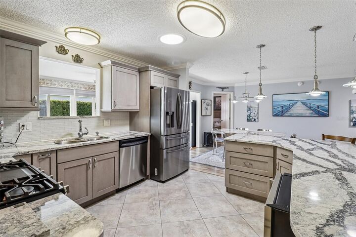 Property Photo:  2844 Plainridge Loop  FL 32162 