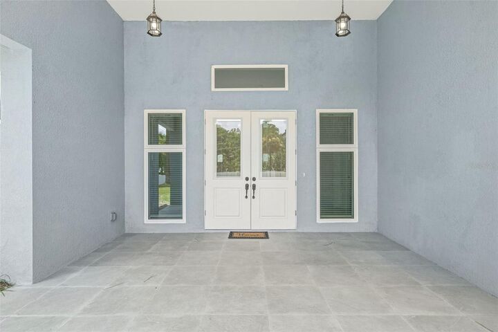 Property Photo: 1853 Della Drive FL 34117