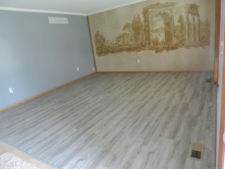 Property Photo:  39127 Hyland Drive  MI 48310 