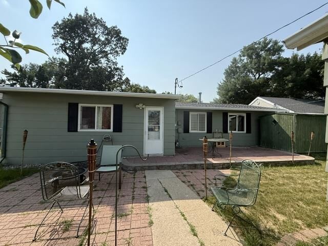Property Photo: 203 18th St SE ND 58701