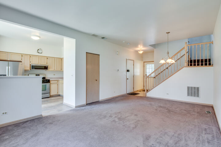 Property Photo:  1216 Arapaho Court 1216  IL 60540 
