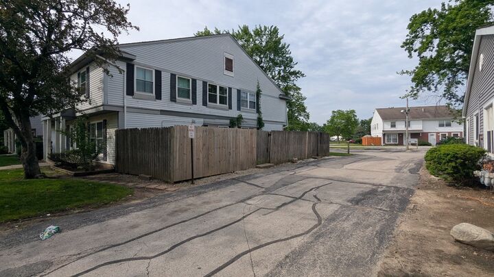 Property Photo:  130 Central Avenue 130  IL 60443 