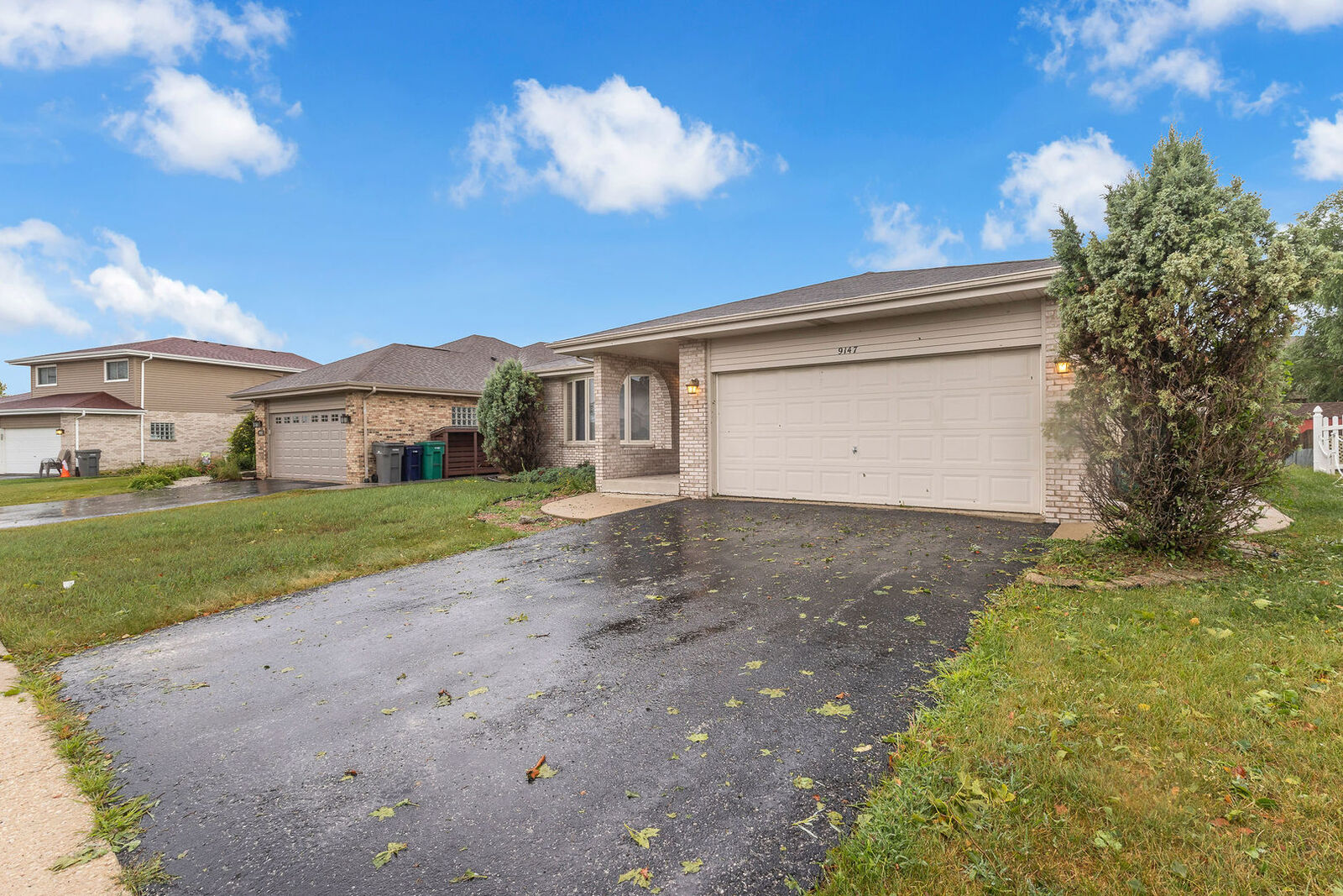 Property Photo: 9147 Boardwalk Terrace IL 60487