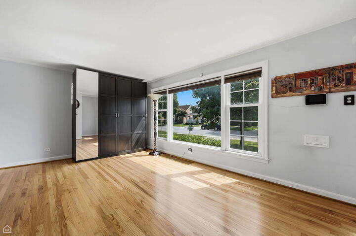 Property Photo: 4834 N Mulligan Avenue IL 60630