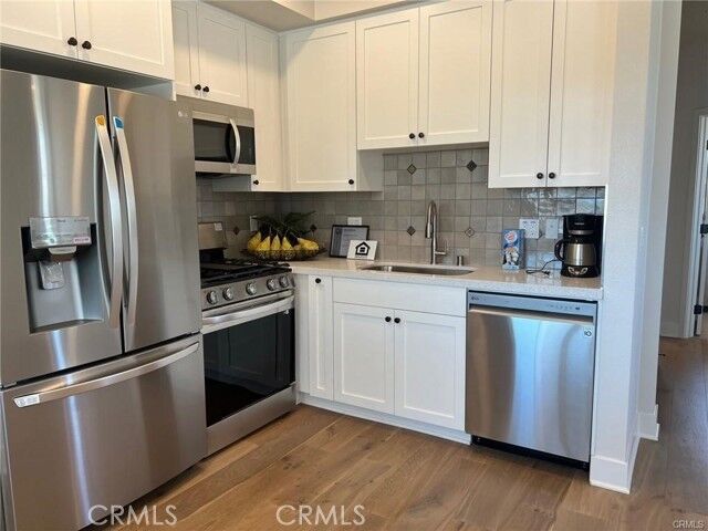 Property Photo:  2043 Lincoln Avenue  CA 90501 