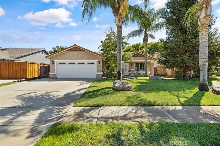 Property Photo: 444 N Amador CA 93292