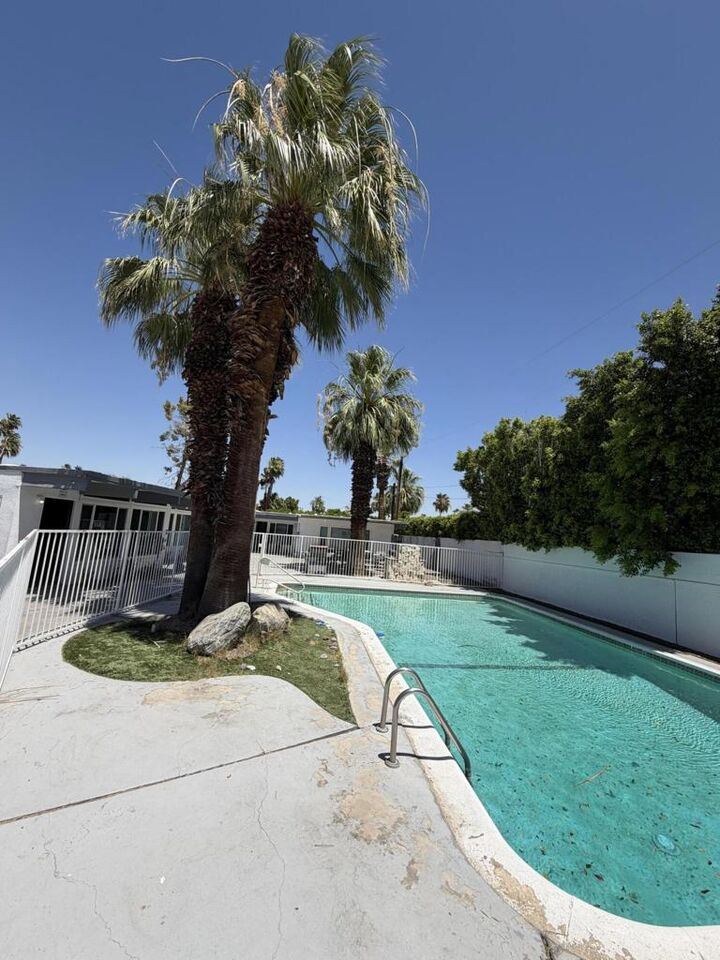 Property Photo:  1733 E Amado Road  CA 92262 