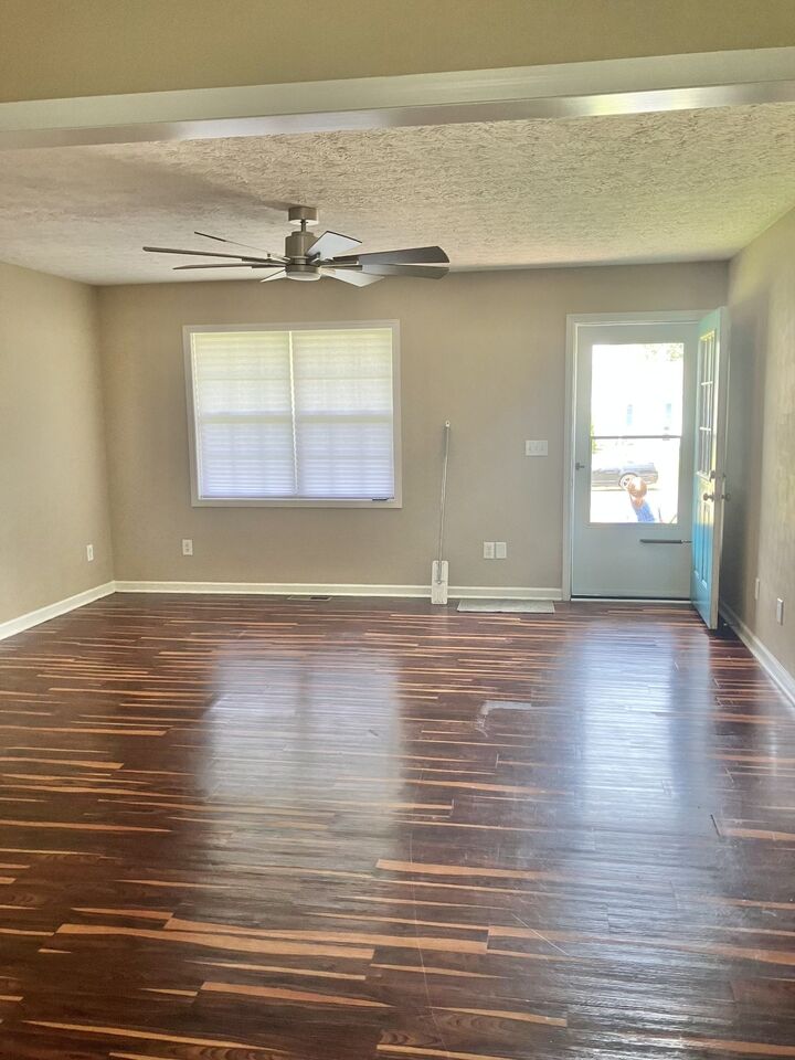 Property Photo: 28 Hawthorne Dr TN 37355