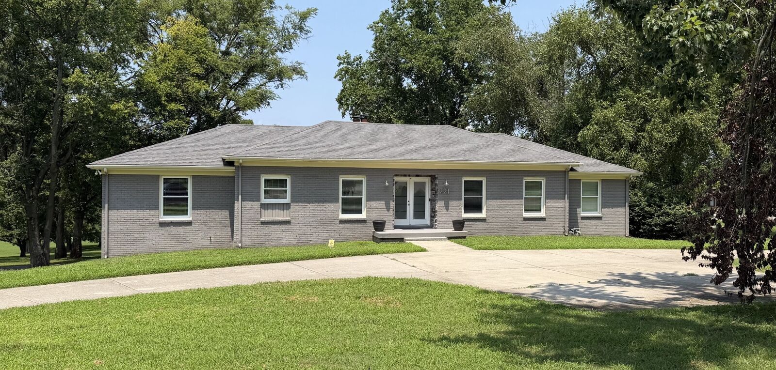 Property Photo:  221 Rising Sun Ln  TN 37138 