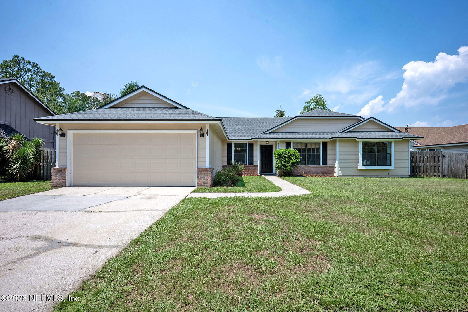 Property Photo:  8869 Rose Hill Drive  FL 32221 
