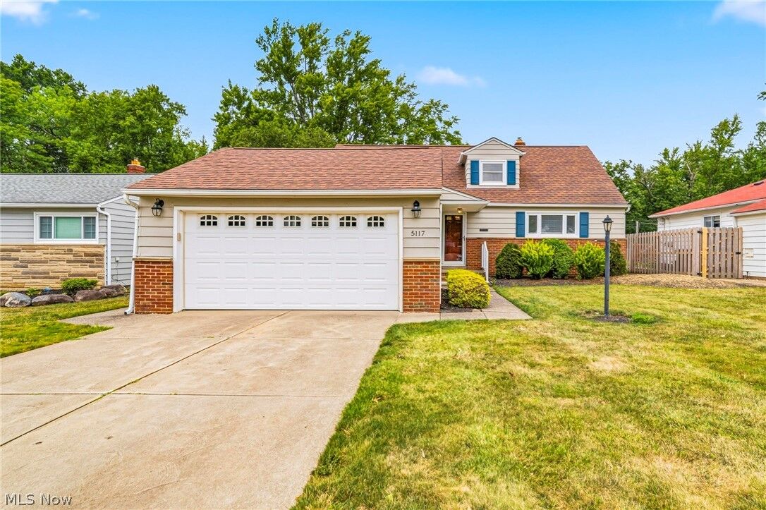 Property Photo: 5117 Thornbury Road OH 44124