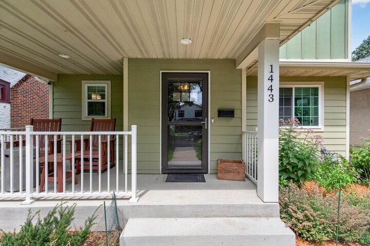 Property Photo:  1443 Jefferson Avenue  MN 55105 