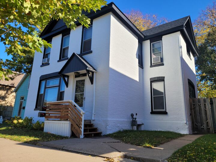 Property Photo:  416 Daly Street  MN 55102 