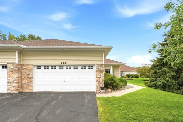 Property Photo:  2310 Foxglove Way  WI 54016 