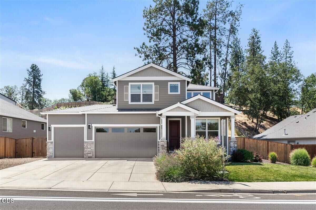 Property Photo: 314 Arrowhead Trail OR 97524