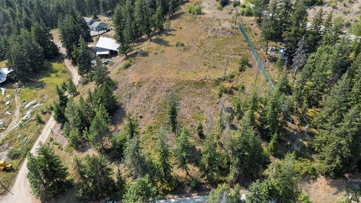 Property Photo: 1353 Lee Creek Drive BC V0E 1M4