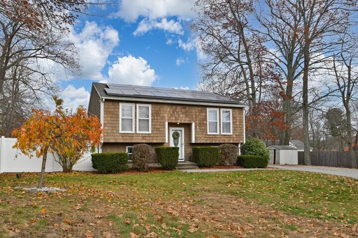 Property Photo:  14 Malvern Ave  MA 01879 