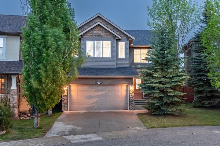 Property Photo:  575 Evergreen Circle SW  AB T2Y 0C1 
